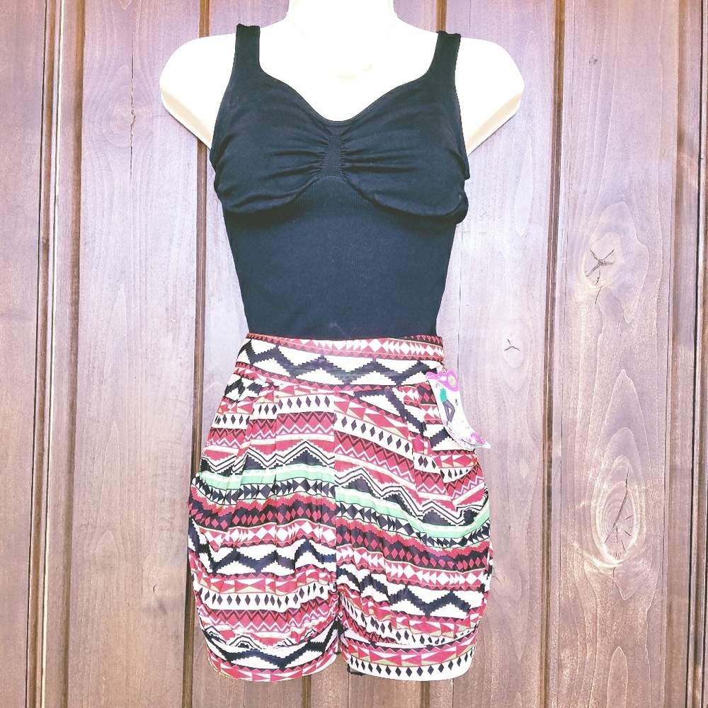 Red 2 pocket shorts
